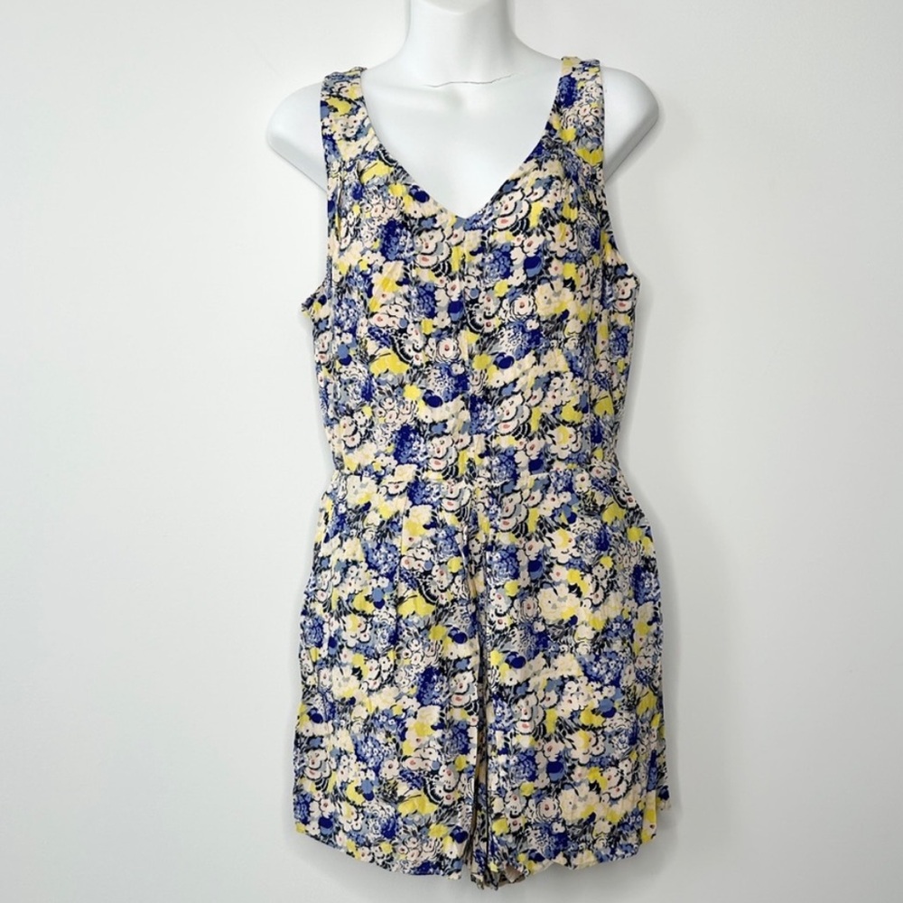 BCBGENERATION Yellow Blue Floral Summer Shorts Romper Size 8 Spring Feminine